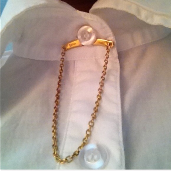 Authentic Vintage Dior gold tie chain with box - Picture 2 of 3